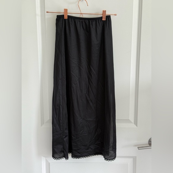 WonderWink Black Long Slip - Picture 1 of 5
